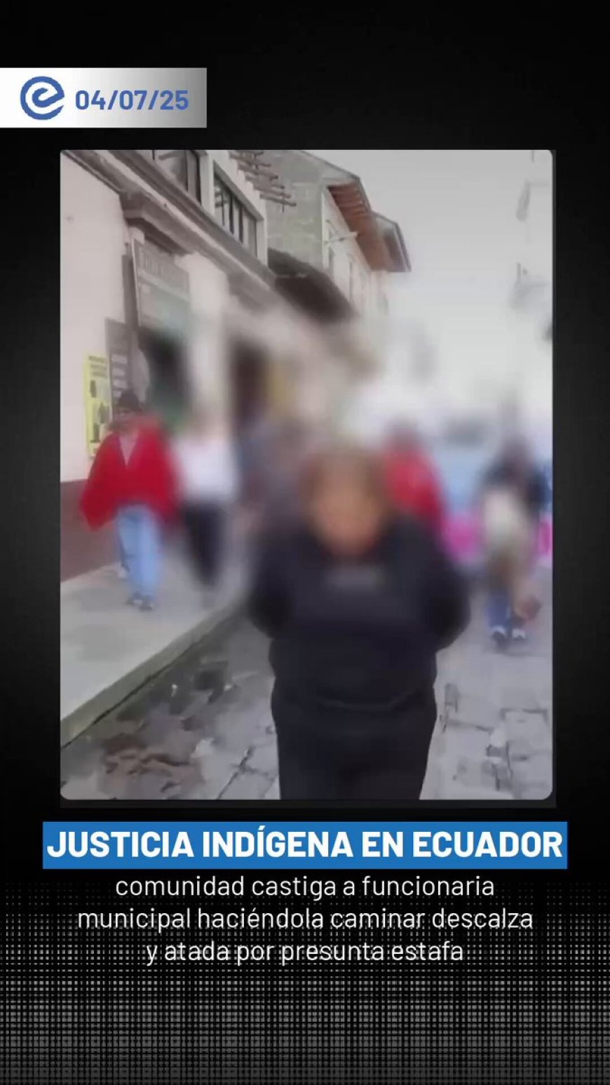 Indignación en Salcedo: Funcionaria obligada a caminar descalza