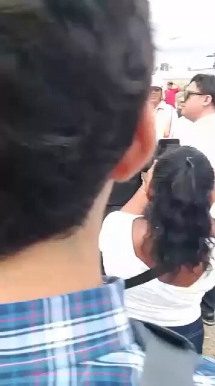 Tensión en Chongón: Aquiles Álvarez envuelto en altercado con el presidente de la comuna