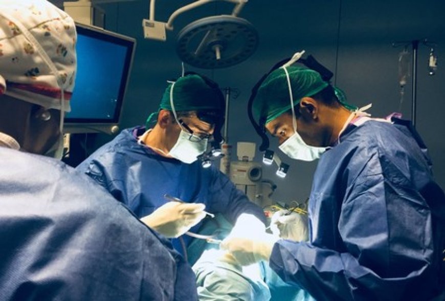 El Ministerio de Capital Humano de Argentina adoptó esta medida después de que 117 aspirantes reprobaran el examen de residencia médica, tras un primer escándalo de fraude que involucró a ciudadanos ecuatorianos.