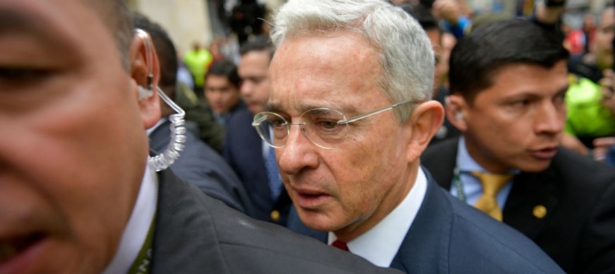 Álvaro Uribe responde a condena: Denuncia manipulación fiscal