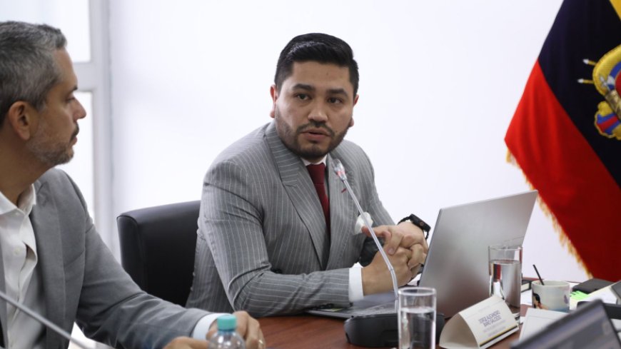 🔵 La Fiscalía confirmó 11 casos de presunta violencia sexual clerical en Ecuador y advirtió que podrían existir más. El Ministerio Público investigará también el caso del sacerdote separado de sus funciones en Olón.
