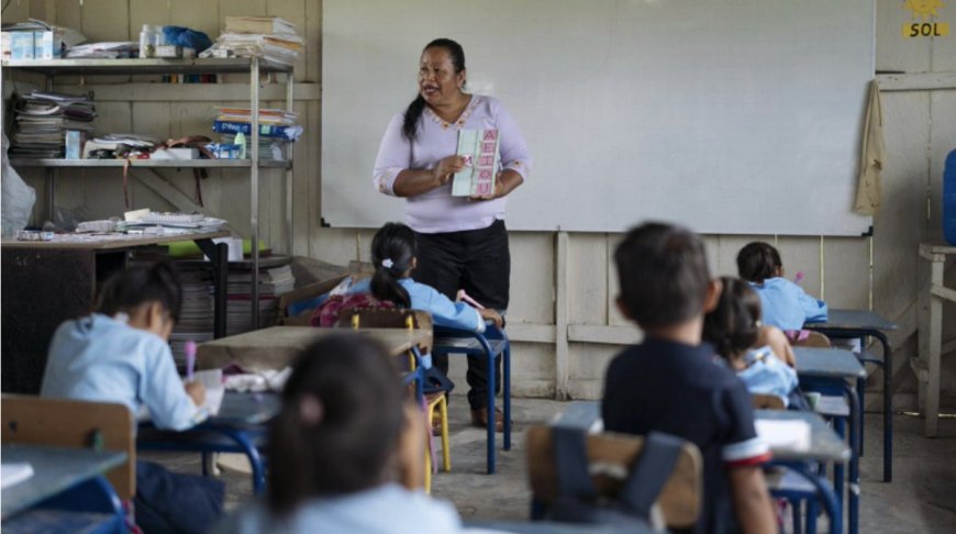 Ministerio de Educación abre convocatoria para 815 profesores de Bachillerato en Ecuador