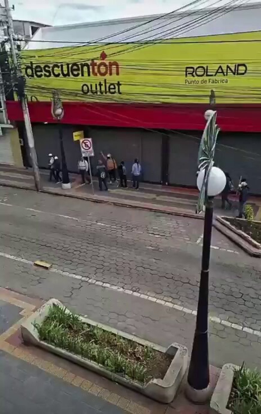 Manifestantes señalados por actos delincuenciales en Otavalo