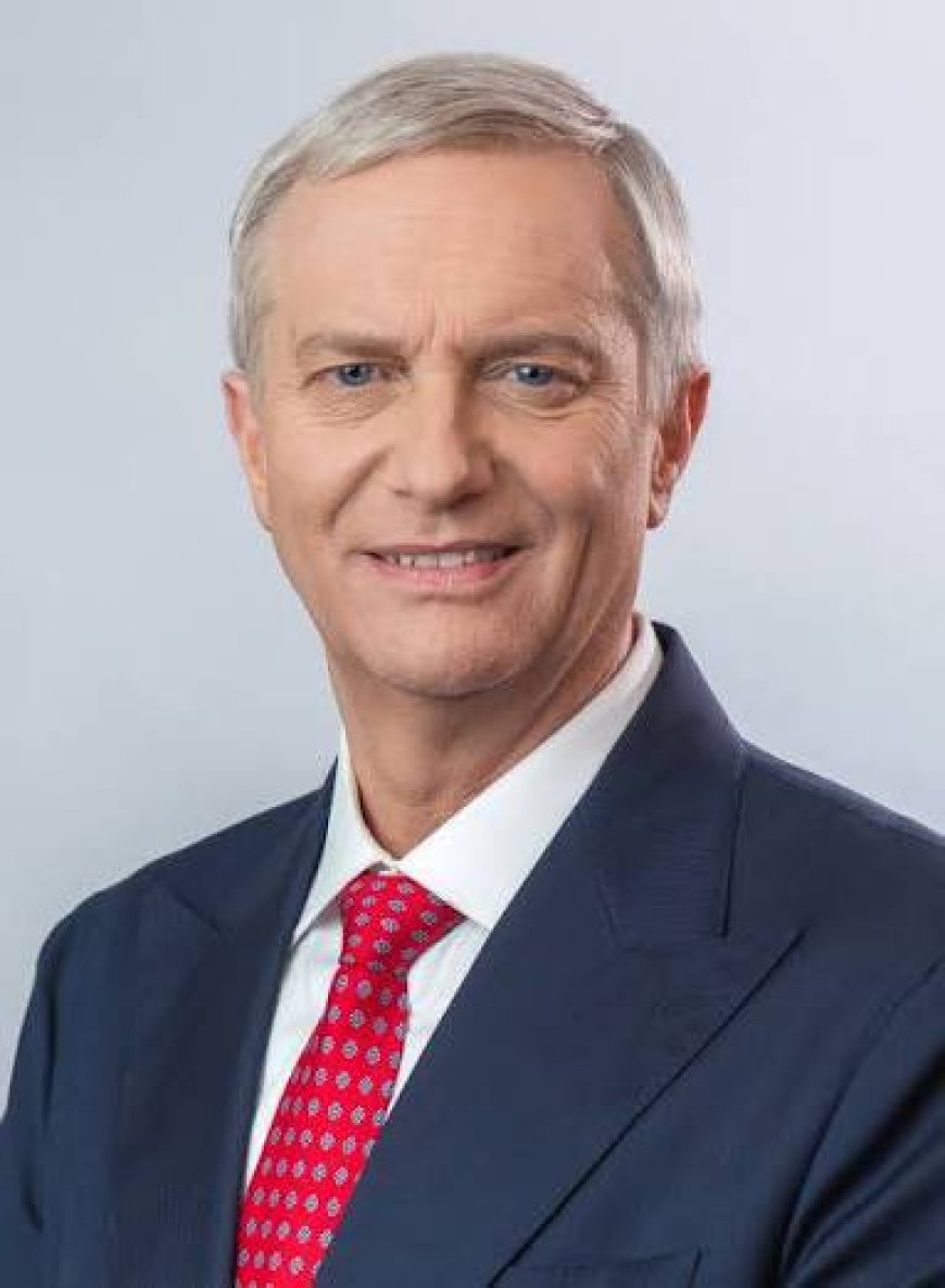José Antonio Kast gana la presidencia de Chile José Antonio Kast se impuso en el balotaje presidencial y fue electo nuevo presidente de Chile. Con cerca del 60% de las mesas escrutadas, el candidato del Partido Republicano obtuvo el 59,16% de los votos, logrando una amplia ventaja sobre su contendor. Kast sucederá a Gabriel Boric y asumirá la Presidencia en marzo, marcando un giro político en el país tras su victoria en la segunda vuelta electoral.