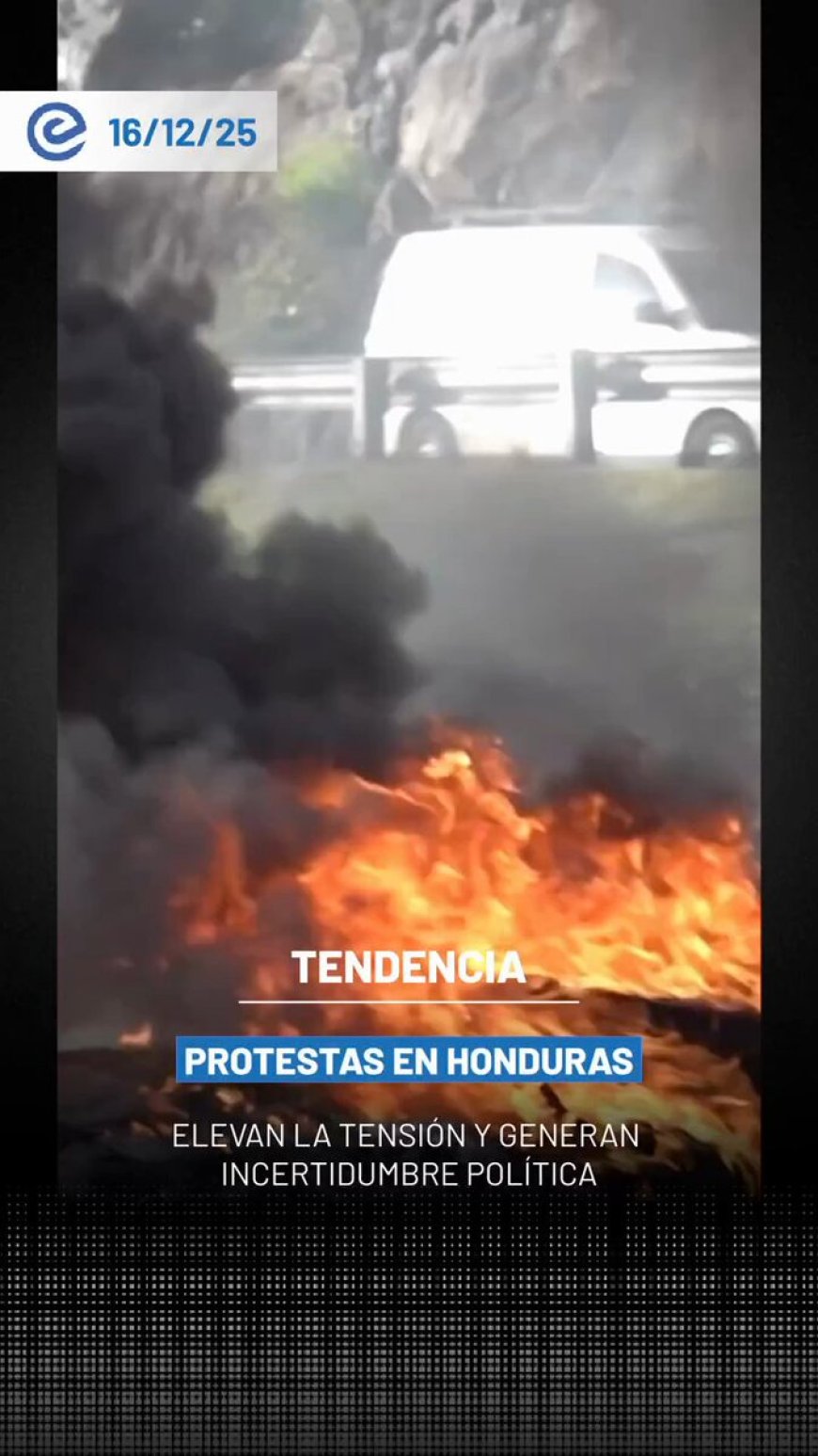 🔵 Seguidores del partido oficialista Libertad y Refundación bloquearon este lunes la salida de la autopista que conecta Tegucigalpa con la región central y San Pedro Sula, en protesta por el retraso en la divulgación de los resultados electorales.