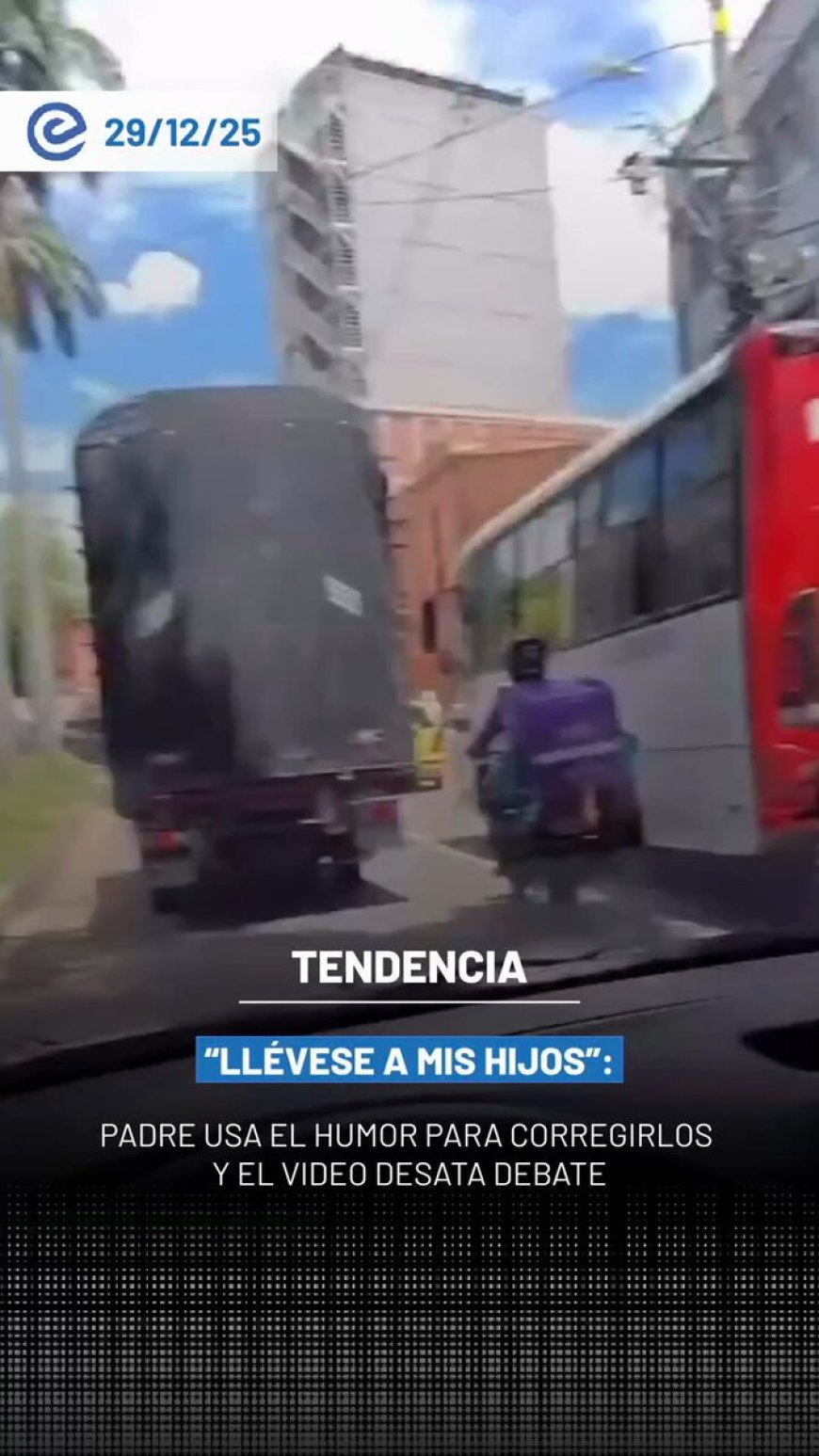 🔵 Un video viral muestra a un padre que recurre al humor para corregir a sus hijos, simulando que los “regala” a un habitante de calle a cambio de 2.000 pesos colombianos.