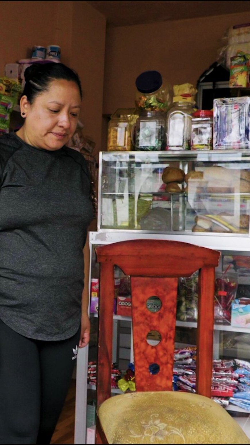 Jessica es una de las miles de beneficiarias del Crédito Violeta. Con el respaldo del Gobierno, inició su emprendimiento y hoy da pasos firmes para consolidarlo y sacar adelante su proyecto de vida. Las mujeres son el corazón de la economía del país. #ElNuevoEcuador