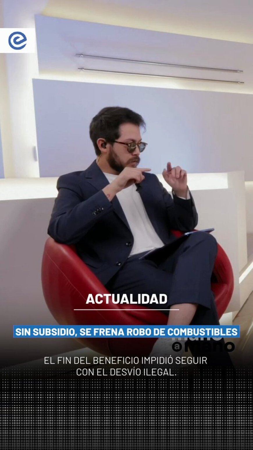 🔵 Según Pedro Mendoza, el precio estándar del combustible eliminó el negocio de reventa hacia Perú. A esto se suma que todos los permisos de operación de COPEDESA fueron revocados, impidiendo cualquier actividad de control y distribución. #ManoAMano Fuente: @vym_tv
